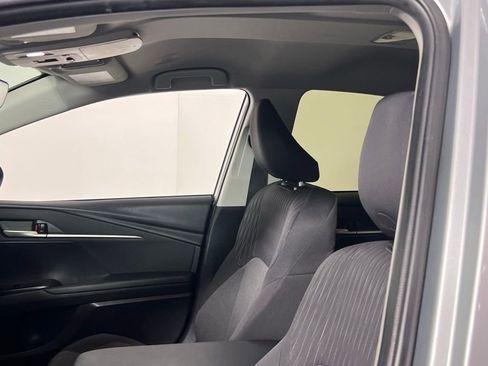 Used 2025 Toyota Camry LE image 21