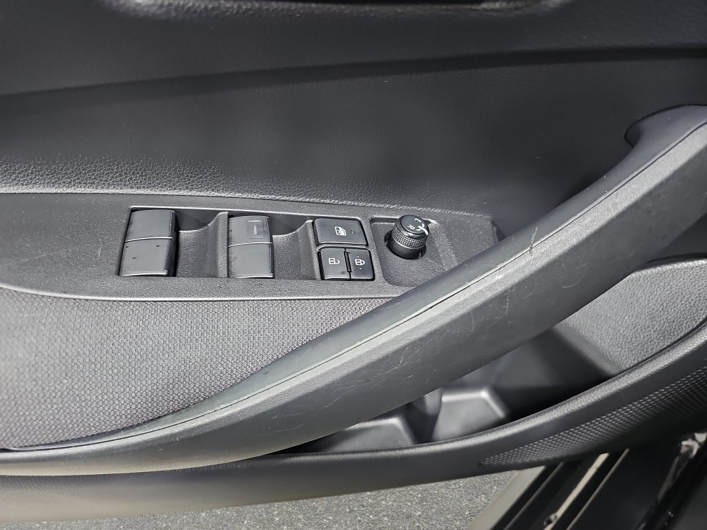 Used 2024 Toyota Corolla LE FWD image 30