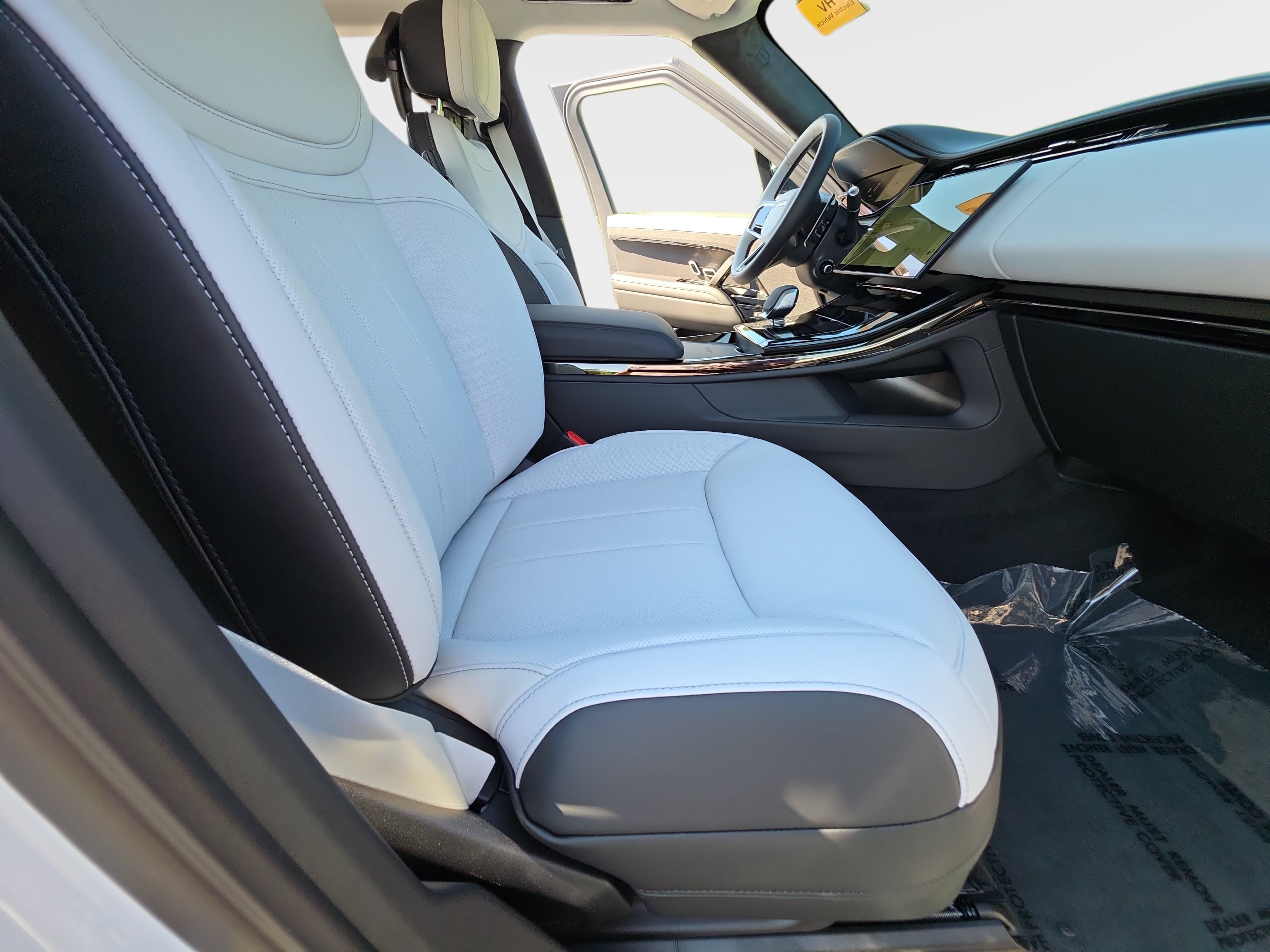 New 2027 Land Rover Range Rover Sport Battersea AWD/4WD image 10