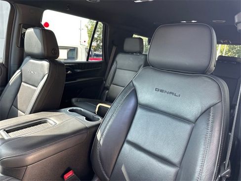 Used 2022 GMC Yukon Denali image 19