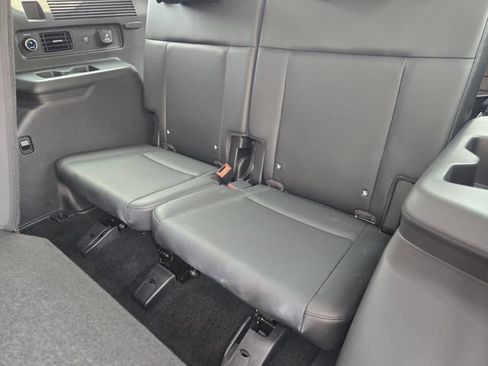 Certified 2025 Hyundai Santa Fe Limited AWD/4WD image 30