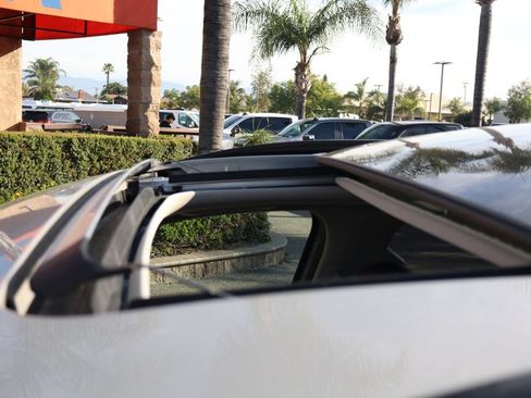 Used 2022 Kia Telluride EX w/ EX Premium Package image 25