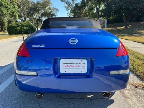 Used 2007 Nissan 350Z Touring image 7