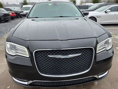 Used 2016 Chrysler 300 Limited w/ Driver Convenience Group image 19