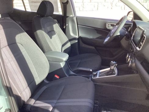 New 2026 Hyundai Venue SEL image 19