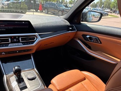 Used 2019 BMW 330i Sedan w/ M Sport Package RWD image 21