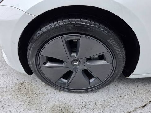 Used 2021 Tesla Model 3 Standard Range Plus RWD image 7