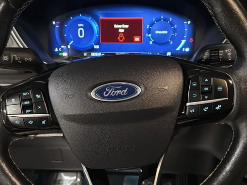 Used 2021 Ford Escape Titanium w/ Titanium Elite Package AWD/4WD image 11