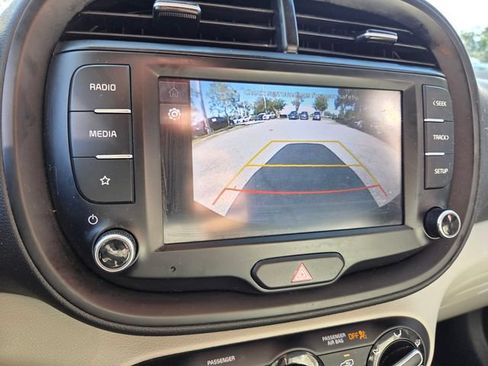 Used 2022 Kia Soul LX w/ Technology Package FWD image 26