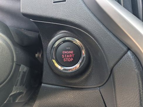 Used 2022 Subaru Ascent Limited w/ Technology Package image 17