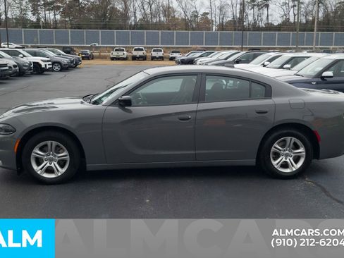 Used 2023 Dodge Charger SXT image 11