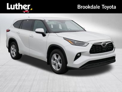 Used 2022 Toyota Highlander LE