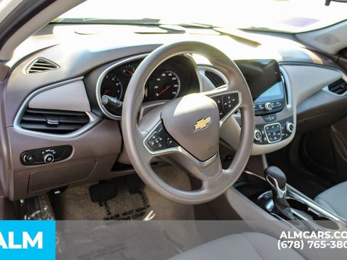 Used 2024 Chevrolet Malibu LT FWD image 30