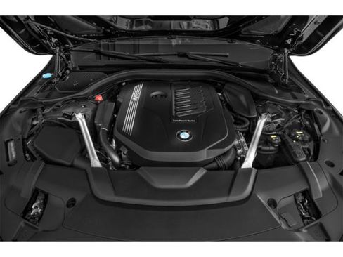 Used 2022 BMW 740i w/ M Sport Package RWD image 15
