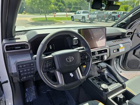 New 2025 Toyota 4Runner Trailhunter AWD/4WD image 16