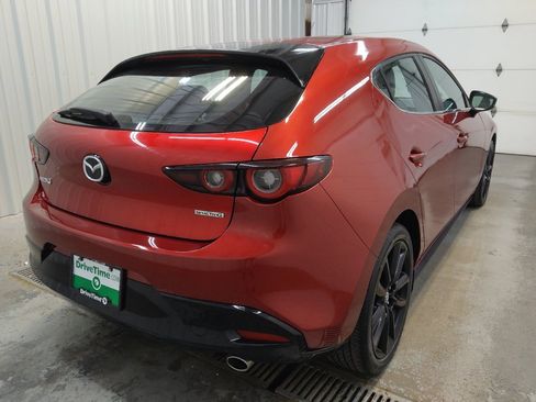 Used 2024 MAZDA MAZDA3 s FWD image 9