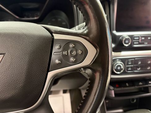 Used 2016 Chevrolet Colorado LT w/ LT Convenience Package image 14