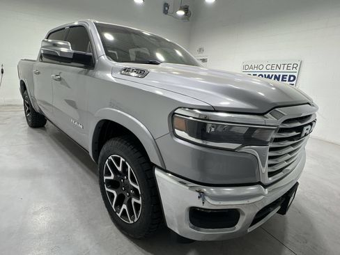 Used 2025 RAM 1500 Laramie AWD/4WD image 2