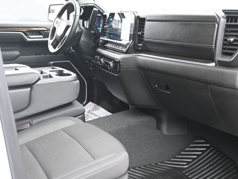 Used 2026 Chevrolet Silverado 1500 LT image 10