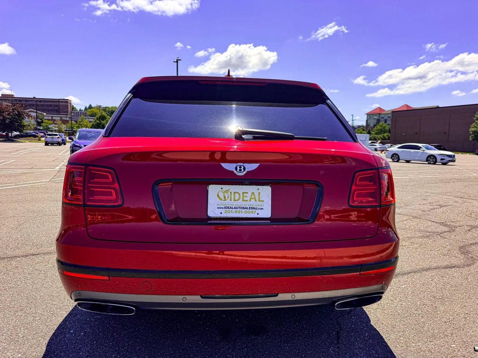 Used 2017 Bentley Bentayga AWD/4WD image 5