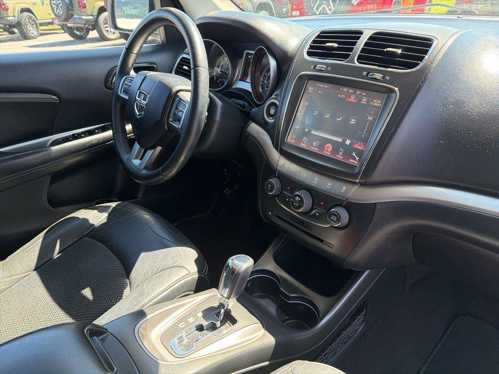 Used 2018 Dodge Journey Crossroad FWD image 32
