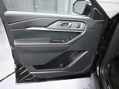 New 2026 Ford Explorer ST image 21