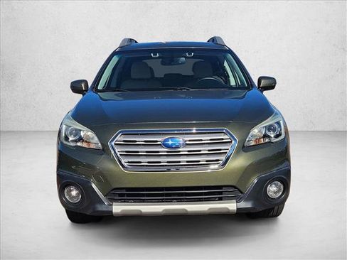 Used 2016 Subaru Outback 2.5i Limited image 2