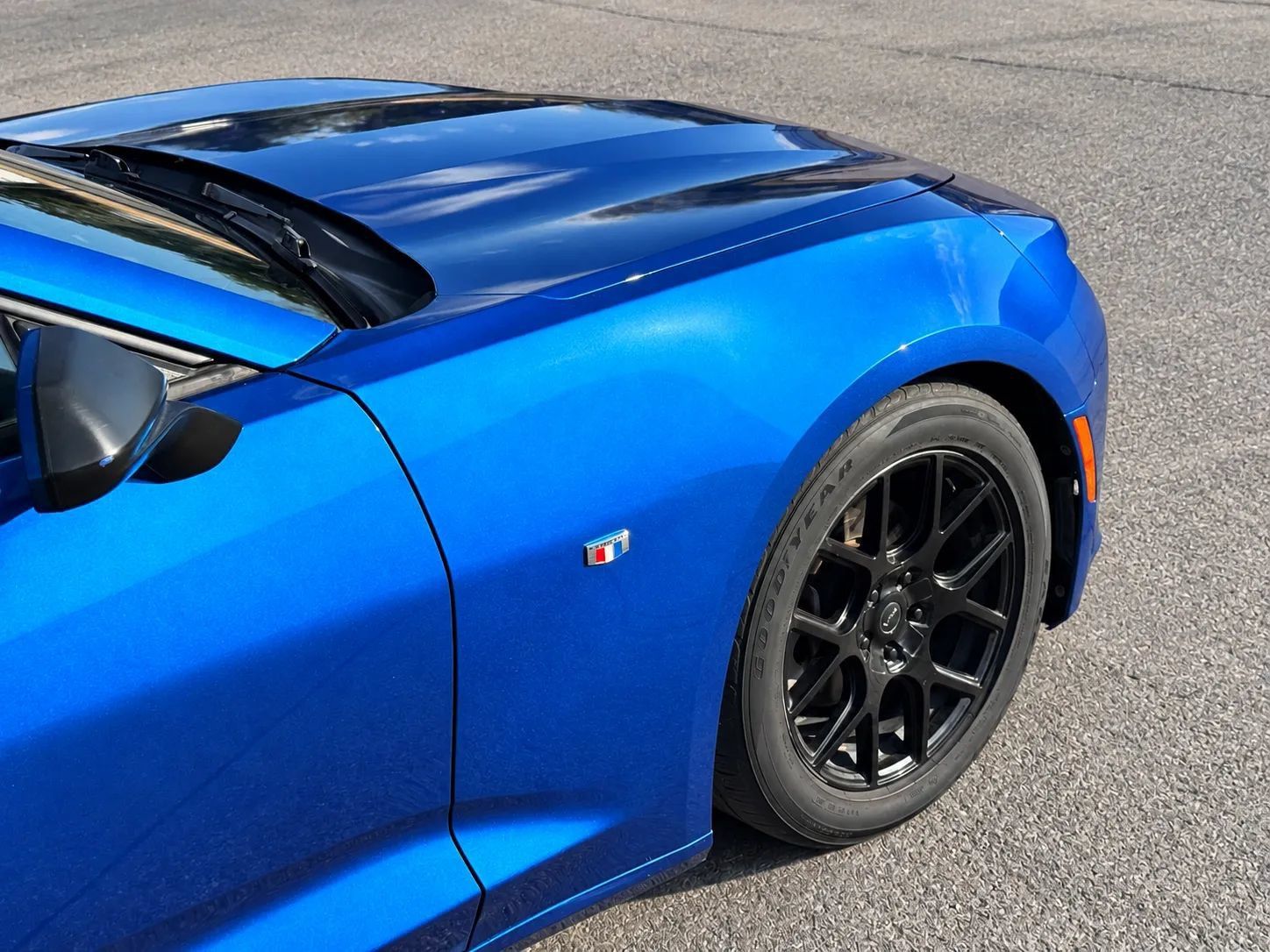 Used 2018 Chevrolet Camaro LT RWD image 15