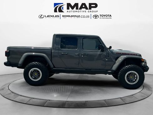 Used 2022 Jeep Gladiator Rubicon w/ LED Lighting Group AWD/4WD image 6