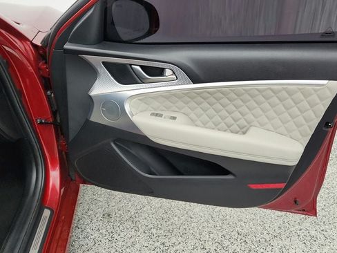 Used 2022 Genesis G70 3.3T RWD image 27