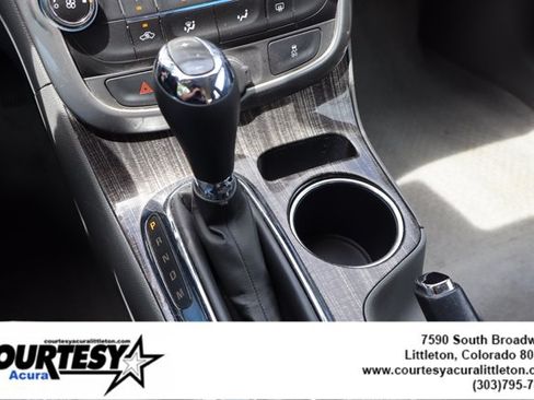 Used 2016 Chevrolet Malibu LT FWD image 17
