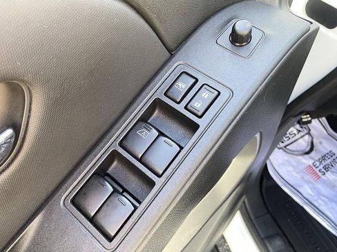 Certified 2024 Nissan Frontier SV w/ SV Convenience Package RWD image 13