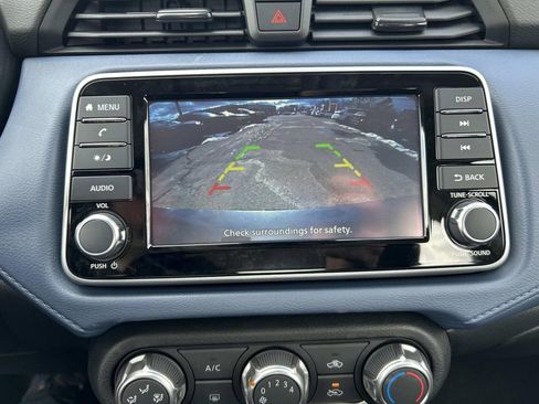 Used 2025 Nissan Versa SV w/ Trunk Package image 29