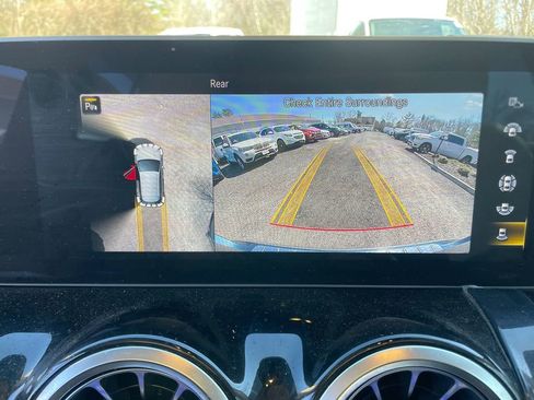 Used 2021 Mercedes-Benz GLA 250 4MATIC image 21