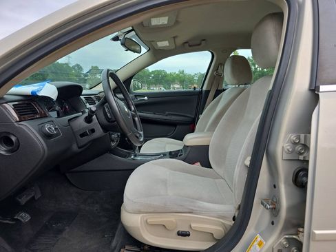 Used 2012 Chevrolet Impala LT FWD image 10