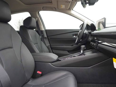 Used 2025 Honda Accord Touring image 15