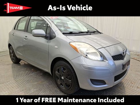 Used 2010 Toyota Yaris 4-Door Hatchback image 1