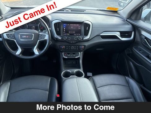 Used 2024 GMC Terrain SLT image 10