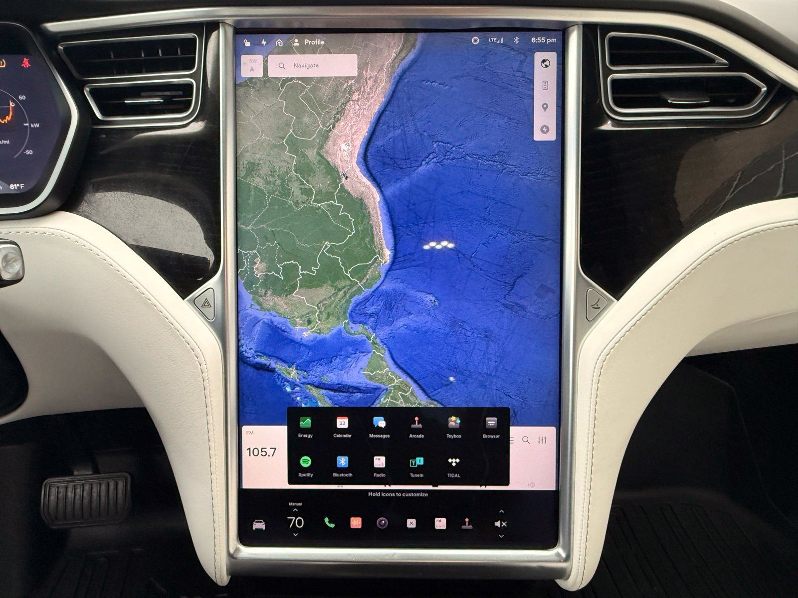 Used 2018 Tesla Model X 75D AWD/4WD image 30