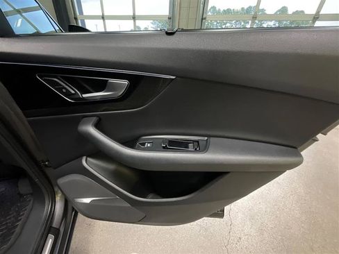 Used 2019 Audi Q7 3.0T Premium Plus w/ Premium Plus Package image 16