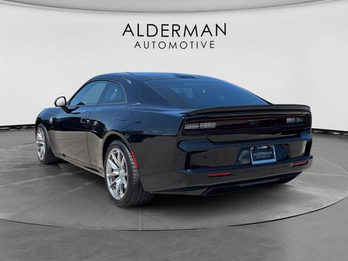 Used 2024 Dodge Charger Daytona Scat Pack w/ Plus Group AWD/4WD image 3