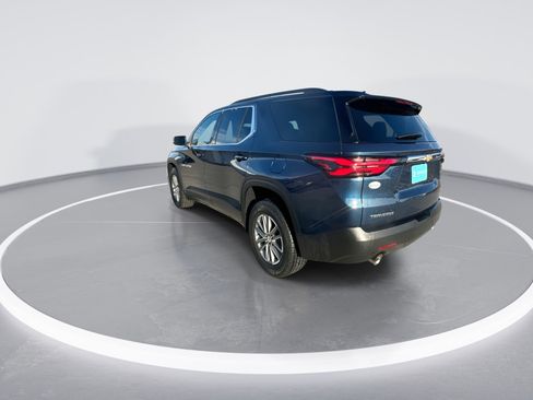 Used 2023 Chevrolet Traverse LT image 6