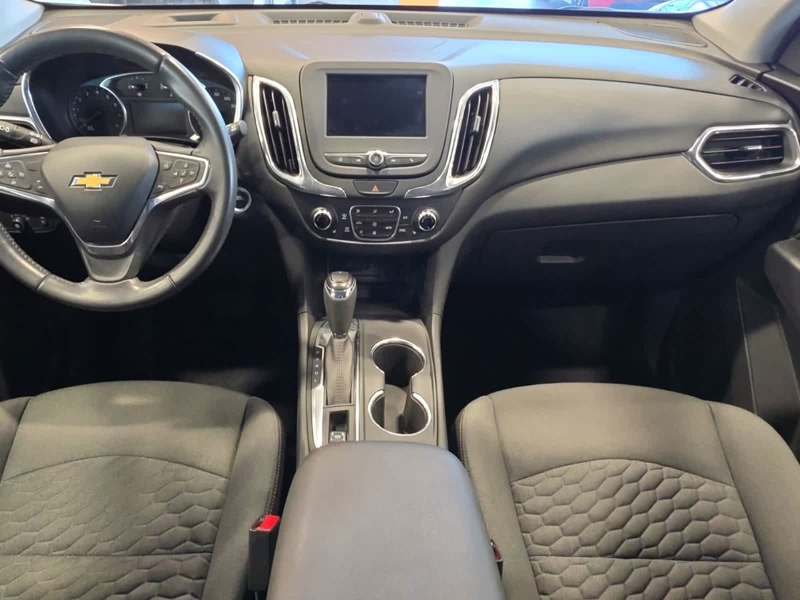 Used 2020 Chevrolet Equinox LT w/ Driver Convenience Package FWD image 25