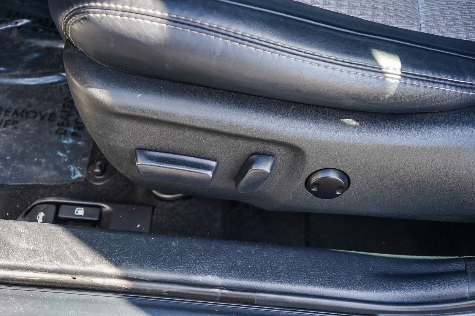 Used 2014 Toyota Camry SE FWD image 24