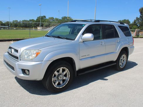 Used 2008 Toyota 4Runner Limited AWD/4WD image 5