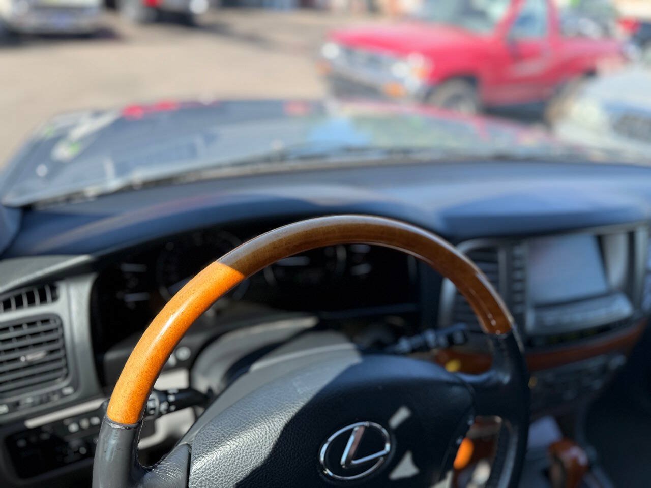 Used 2004 Lexus LX 470 4WD image 87