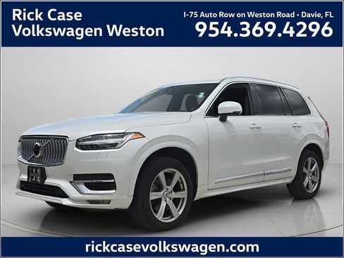 Used 2024 Volvo XC90 B5 Core AWD/4WD image 1