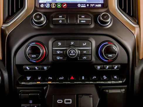 Used 2021 Chevrolet Silverado 2500 High Country w/ Z71 Off-Road Package image 27