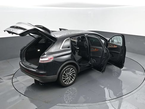Used 2020 Lincoln Nautilus Reserve AWD/4WD image 29