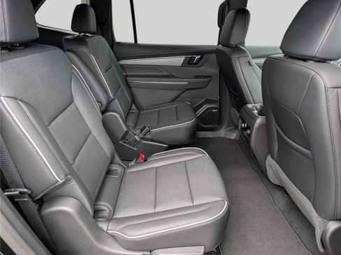 New 2026 Buick Enclave Preferred w/ Super Cruise Package FWD image 8